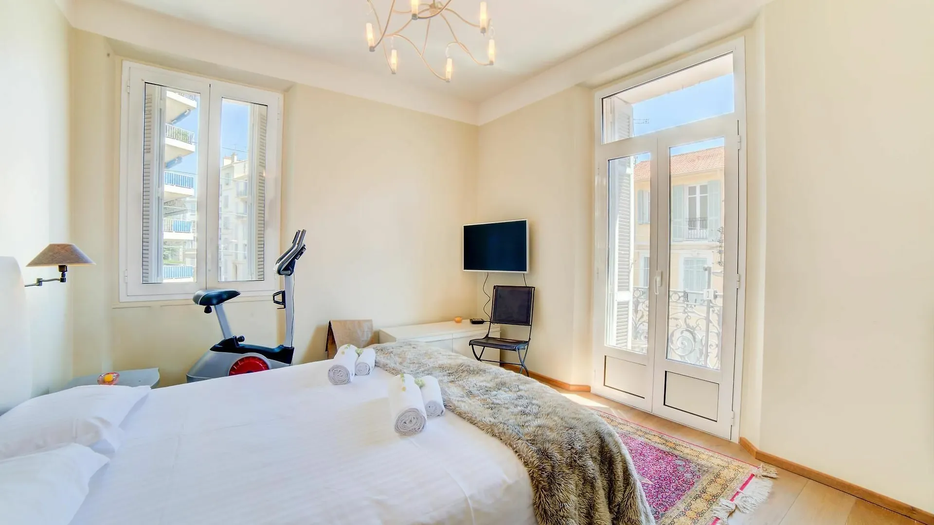 Le Cyrus Apartment 2 칸느 0*,